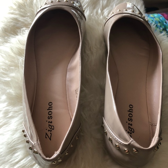 Size 9 Zigisoho tan flats - Picture 2 of 7